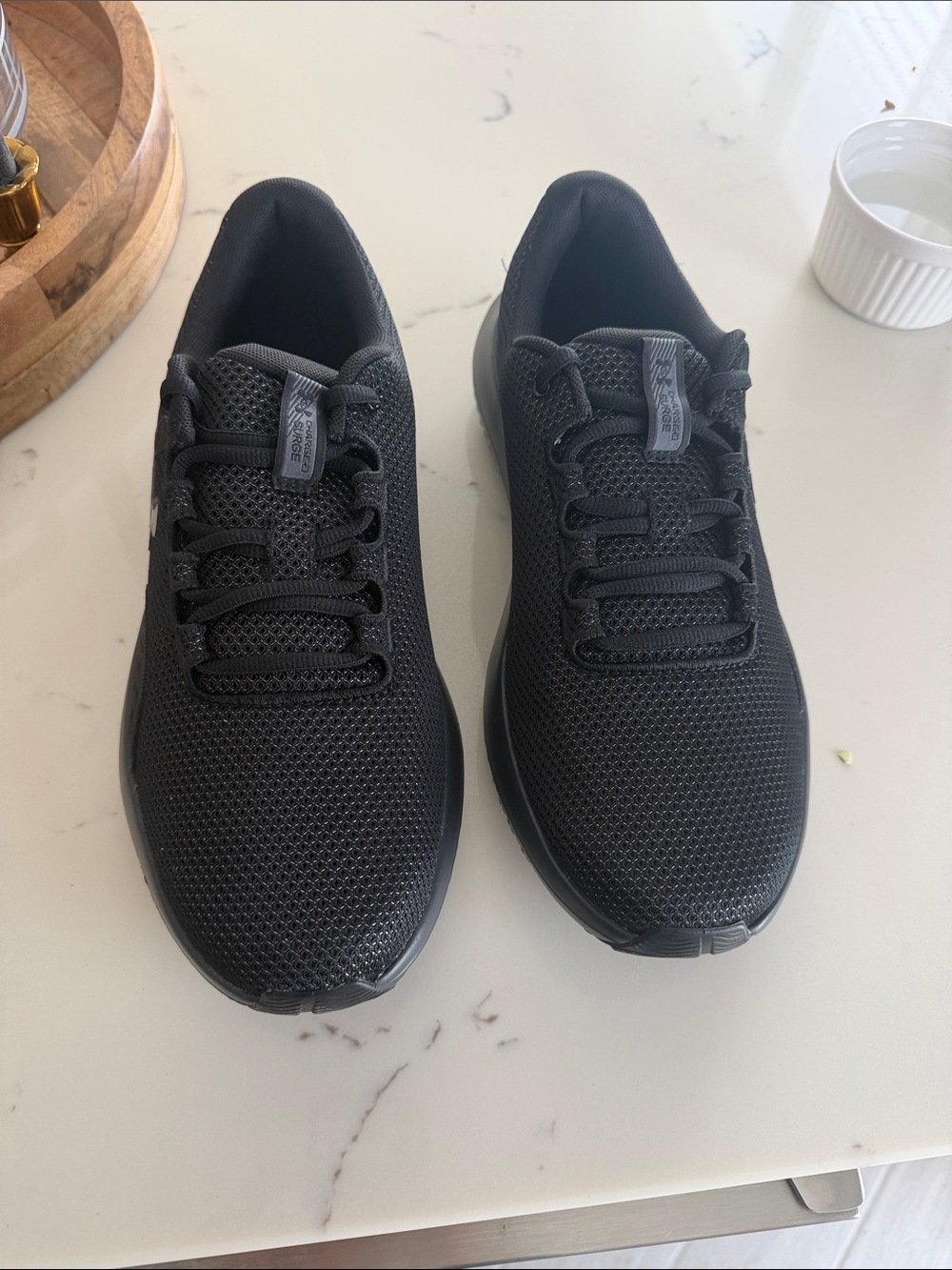 Under Armour UA Charged Surge 4 sz 10
